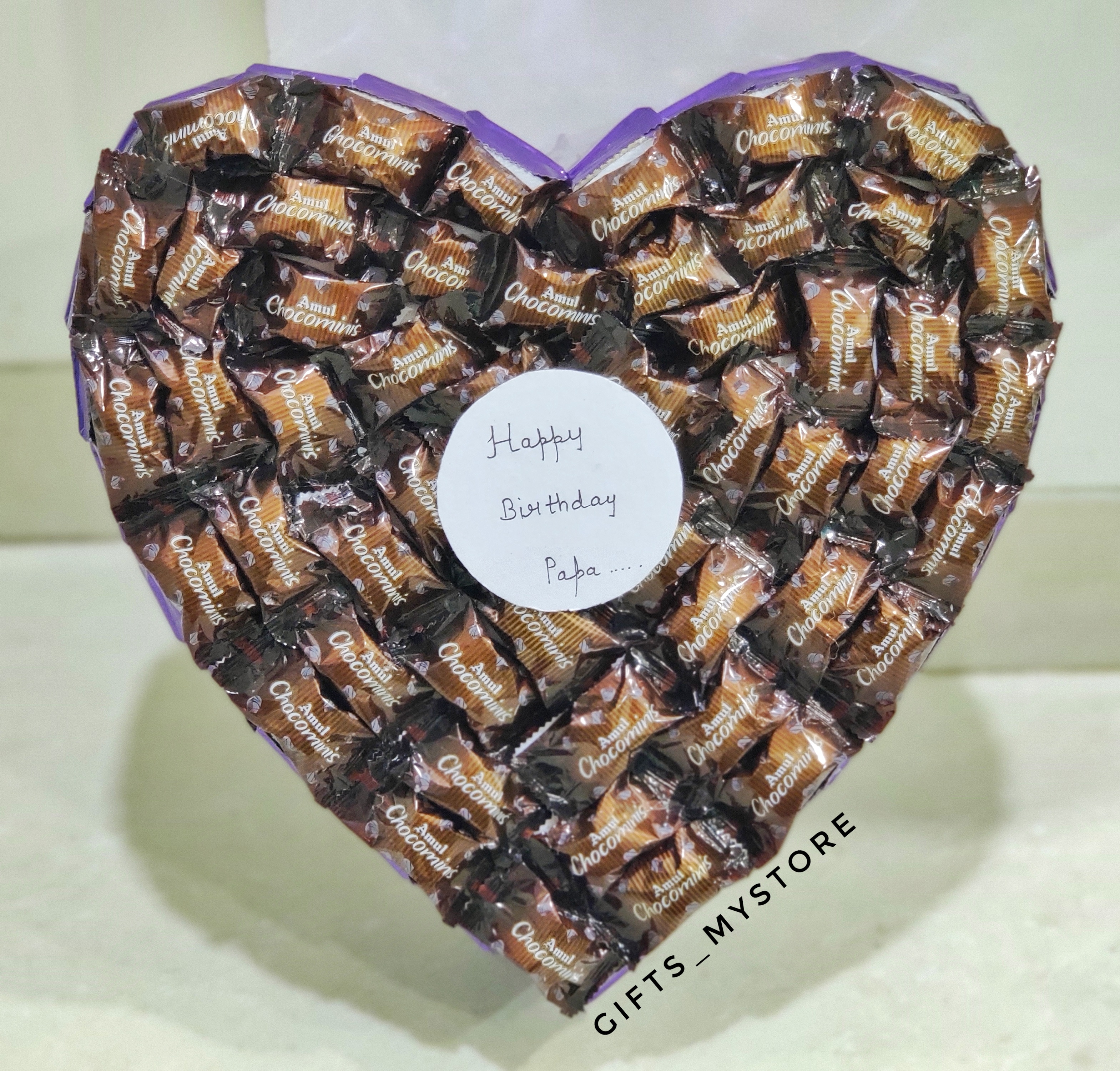 HEART CHOCOLATE HAMPER